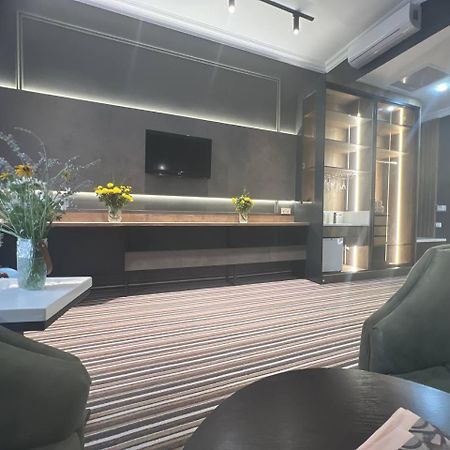 Sapar Standart Hotel Tsjimkent Eksteriør bilde