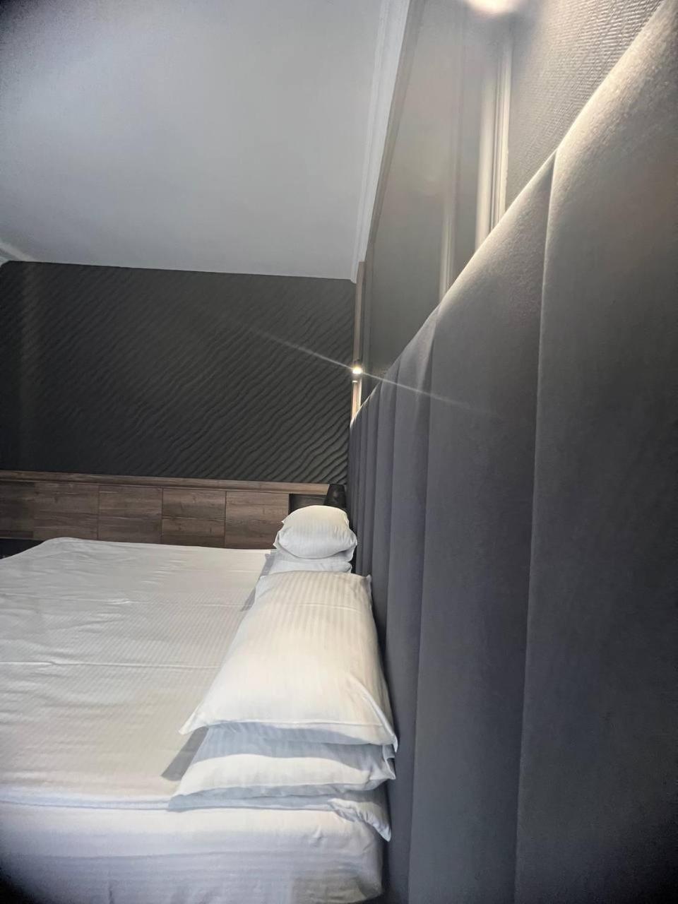 Sapar Standart Hotel Tsjimkent Eksteriør bilde